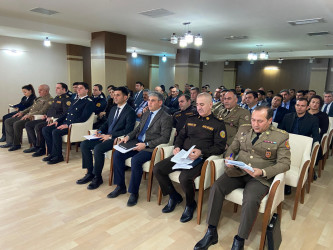 “Mülki müdafiə sahəsində görülmüş işlərin yekunları və qarşıda duran vəzifələr” mövzusunda müşavirə keçirilmişdir.