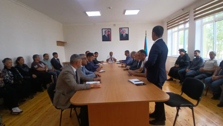 Rayon İcra Hakimiyyətinin başçısı Xəzər Aslanov növbəti səyyar qəbulunu Xızı şəhər sakinləri ilə keçirib.