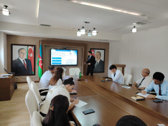 Xızı rayonunda “Dövlət qulluğunda vakant inzibati vəzifələrin idarə edilməsi", "Cəmiyyətə xidmət psixologiyası: Dövlət qulluqçusunun daxili motivasiyası” və  "Ünsiyyət bacarıqlarının İnkişafı" mövzularında təlim keçirilib.