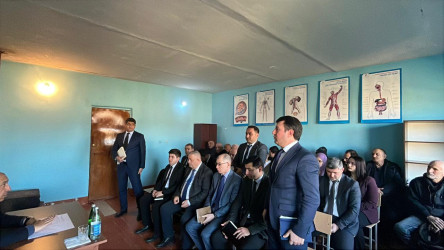 Növbəti səyyar qəbulunu Xələnc kənd sakinləri ilə keçirib.