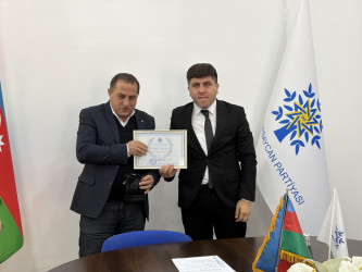 “Yeni Azərbaycan Partiyası: güclü dövlətçilik modelinin siyasi təminatı” adlı tədbir keçirilib.