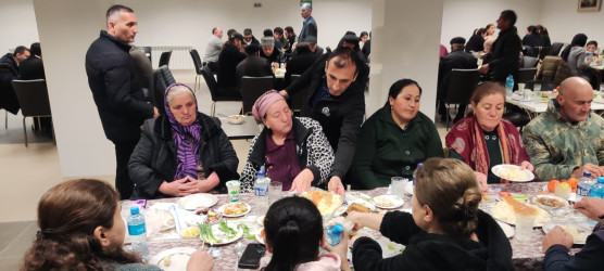 Xızı rayonunda Ramazan ayı ilə əlaqədar iftar süfrəsi təşkil edilib.