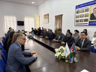 “Yeni Azərbaycan Partiyası: güclü dövlətçilik modelinin siyasi təminatı” adlı tədbir keçirilib.