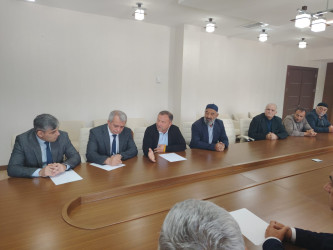 Kənd təsərrüfatı sahəsində fəaliyyət göstərən sahibkarlarla görüş keçirilib.