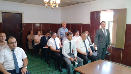 Rayon İcra Hakimiyyətinin başçısı Xəzər Aslanov növbəti səyyar qəbulunu Şorabad qəsəbə sakinləri ilə keçirib.