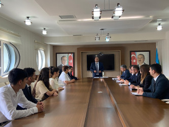 Xızı Rayon İcra Hakimiyyətinin başçısı 600 baldan yüksək nəticə göstərən abituriyentlərlə görüş keçirib.