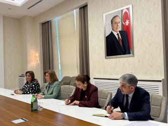 Ailə, Qadın və Uşaq Problemləri üzrə Dövlət Komitəsinin sədri Bahar Muradova vətəndaşları qəbul edib.