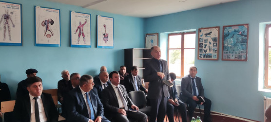 Rayon İcra Hakimiyyətinin başçısı növbəti səyyar qəbulunu Xələnc kənd sakinləri ilə keçirib.