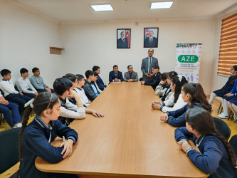 "Şanlı zəfər tarixi" adlı dəyirmi masa keçirilmişdir.
