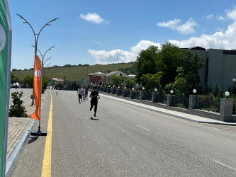 Xızı rayonunda "28 May – Müstəqillik günü”nə həsr olunmuş atletika idman növünün kros qaçışı üzrə rayon birinciliyi keçirilib.