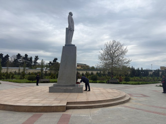 Ümummilli Lider Heydər Əliyevin anadan olmasının 103-cü ildönümünə həsr edilmiş “Müstəqilliyimizin Memarı-Heydər Əliyev ” adlı tədbir keçirlmişdir.