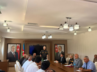 Xızı Rayon İcra Hakimiyyətində “fövqəladə halların qarşısının alınması və nəticələrinin aradan qaldırılması ilə əlaqədar” müşavirə keçirilib