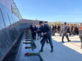 27 sentyabr-Anım Günündə şəhidlərin əziz xatirəsini ehtiramla yad edildi