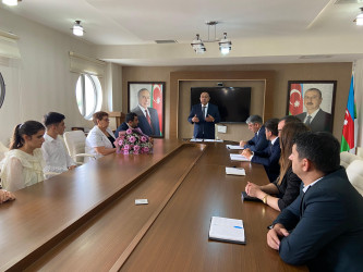 Xızı Rayon İcra Hakimiyyətinin başçısı 600 baldan yüksək nəticə göstərən abituriyentlərlə görüş keçirib.