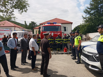 Xızı rayonunda xəbərdarlıq və toplanış üzrə nümunəvi mülki müdafiə məşqi keçirilmişdir.