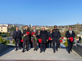 8 Noyabr - Zəfər Günündə şəhidlərin əziz  xatirəsi ehtiramla yad edilmişdir.