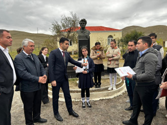 Uşaqlar arasında "Müşfiq ömrü" bədii qiraət müsabiqəsi keçirilmişdir.