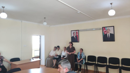 Növbəti səyyar qəbul Giləzi qəsəbə sakinləri ilə keçirib.