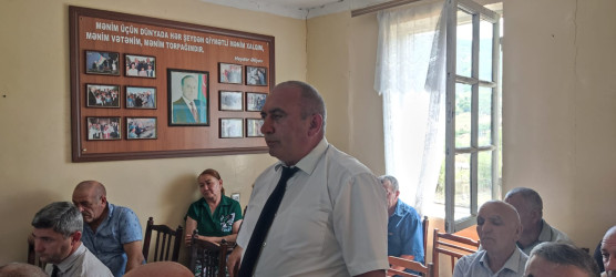 Rayon İcra Hakimiyyətinin başçısı Xəzər Aslanov növbəti səyyar qəbulunu Qarabulaq kəndində keçirib.