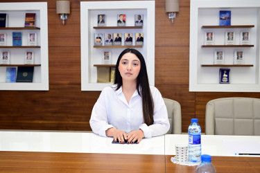 Mədəniyyət naziri Adil Kərimli Xızı şəhərində vətəndaşları qəbul edib.