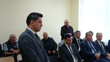 Rayon İcra Hakimiyyətinin başçısı növbəti səyyar qəbulunu Altıağac qəsəbə sakinləri ilə keçirib.
