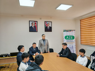"Şanlı zəfər tarixi" adlı dəyirmi masa keçirilmişdir.