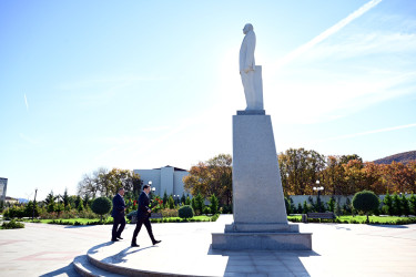 Mədəniyyət naziri Adil Kərimli Xızı şəhərində vətəndaşları qəbul edib.