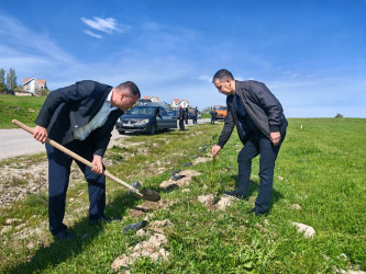 “Şəhərsalma və Memarlıq ili” elan edilməsi ilə bağlı təsdiq olunmuş “Tədbirlər Planı”na uyğun olaraq  rayon ərazisində növbəti ağacəkmə aksiyası keçirilmişdir.