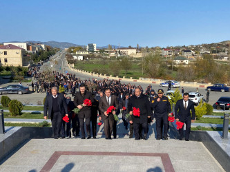 8 Noyabr - Zəfər Günündə şəhidlərin əziz  xatirəsi ehtiramla yad edilmişdir.