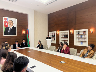 Ulu Öndər Heydər Əliyevin anadan olmasının 102-ci ildönümü münasibətilə “Heydər Əliyev: Suverenliyimizin memarı”  adlı tədbir  keçirilib.