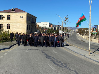 8 Noyabr-Zəfər Günü şəhidlərimizin əziz xatirəsi yad edildi.