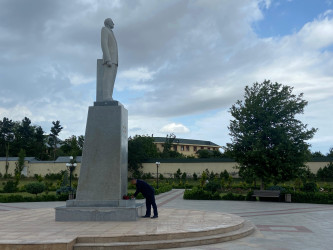 “15 iyun – Milli Qurtuluş Günü Azərbaycanın taleyini dəyişən zəfər tarixidir” adlı tədbir təşkil olunub.