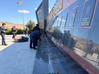 27 sentyabr-Anım Günündə şəhidlərin əziz xatirəsini ehtiramla yad edildi