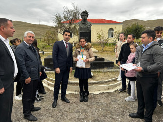 Uşaqlar arasında "Müşfiq ömrü" bədii qiraət müsabiqəsi keçirilmişdir.