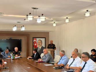 Xızı Rayon İcra Hakimiyyətində “fövqəladə halların qarşısının alınması və nəticələrinin aradan qaldırılması ilə əlaqədar” müşavirə keçirilib