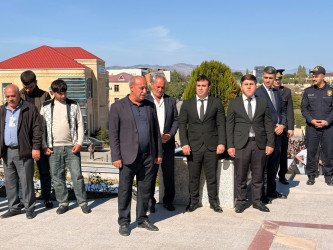 27 sentyabr-Anım Günündə şəhidlərin əziz xatirəsini ehtiramla yad edildi