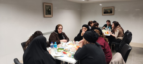 Xızı rayonunda Ramazan ayı ilə əlaqədar iftar süfrəsi təşkil edilib.