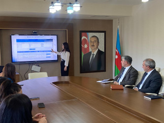 “Dövlət qulluğunda vəzifələrin və ehtiyat kadrlarının idarə edilməsi” mövzusunda təlim keçirilib.