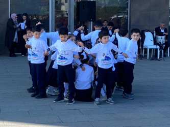 8 Noyabr- Zəfər Günü” nün 5-ci ildönümünün qeyd edilməsi münasibəti ilə “Zəfərin Sədası” adlı musiqili rayon tədbiri keçirildi.