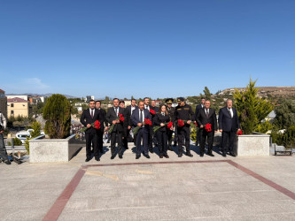 27 sentyabr-Anım Günündə şəhidlərin əziz xatirəsini ehtiramla yad edildi