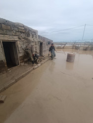 Subasmanın nəticələrinin aradan qaldırılması istiqamətində tədbirlər davam etdirilir.