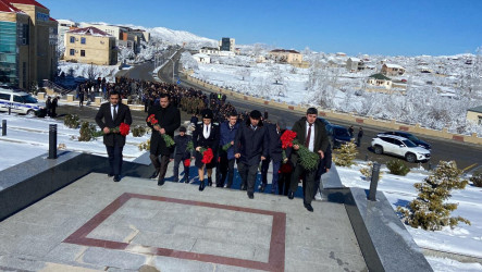 Xızı rayonunda Xocalı faciəsinin qurbanları yad edildi.